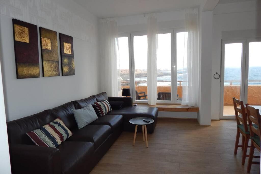 Big, Large Cozy Apartment With Sea View Ask For Additional Bedroom As An Extra Option Telde Esterno foto